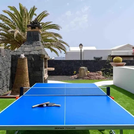 Eslanzarote Rosa, Heated Pool, Jacuzzi, Super Wifi, Sat Tv Villa