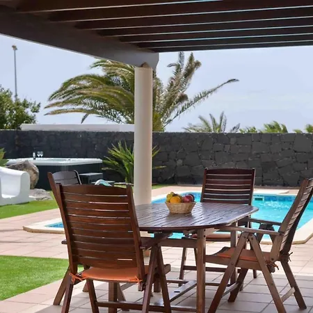 Eslanzarote Rosa, Heated Pool, Jacuzzi, Super Wifi, Sat Tv Playa Blanca (Lanzarote)